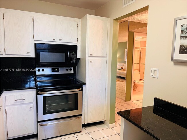 Building Photo - 4387 Trevi Ct
