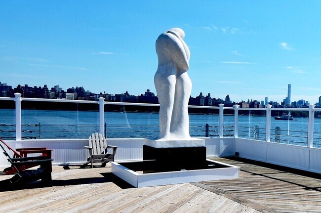 Building Photo - 2/Bedroom 2/Full bath - Panoramic Views - Best Location In Edgewater