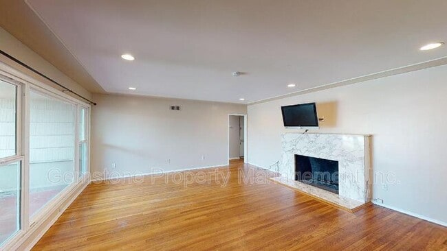 Building Photo - 4947 63rd St