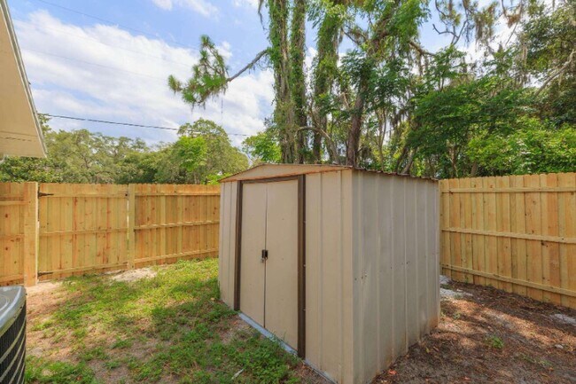 Building Photo - 7518 New Jersey Ave