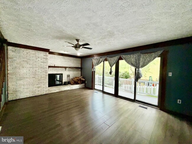 Building Photo - 7635 Stoney Creek Dr