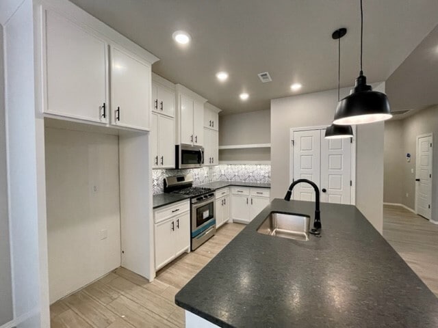 Building Photo - 663 Brimwood St