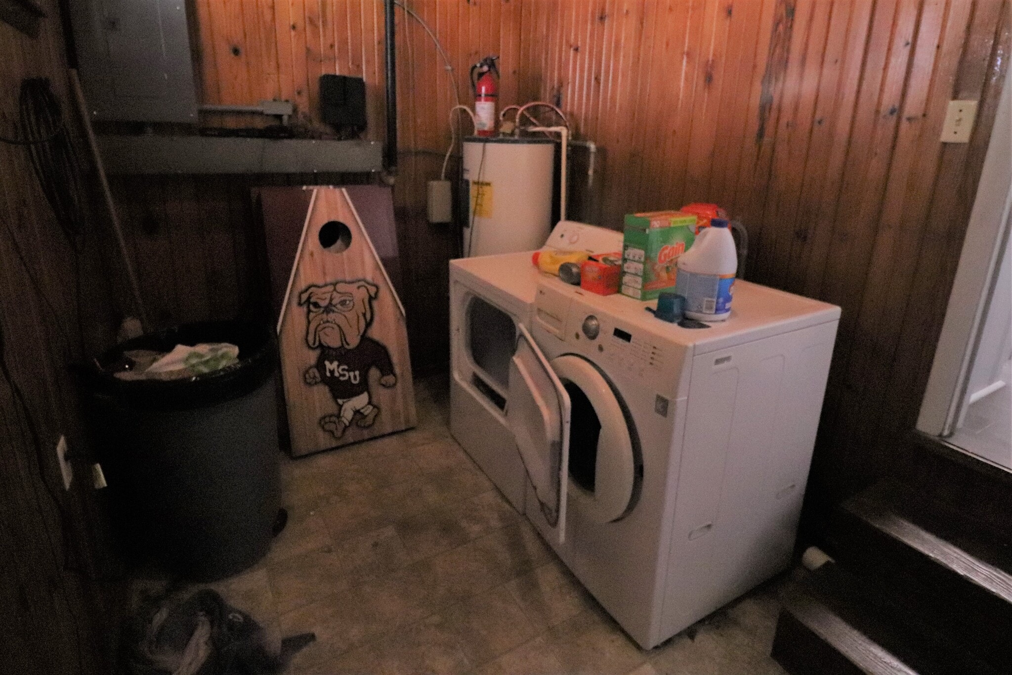 Shared laundry with main home. - 905 Louisville St