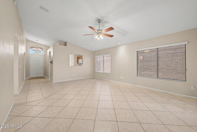 Building Photo - 6602 W Desert Hollow Dr