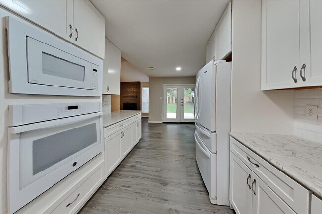 Building Photo - 935 Red Rock Canyon Dr