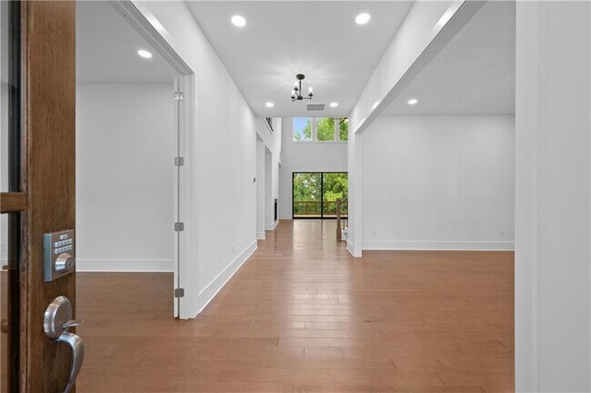 Building Photo - 7390 Cornflower Ct