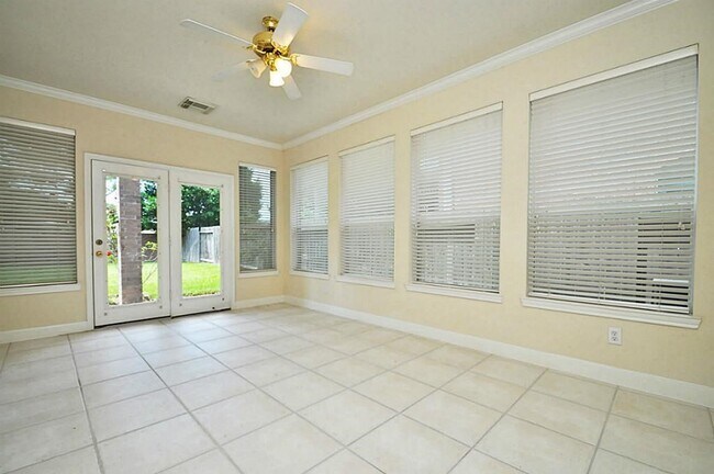 Building Photo - 4210 Leaflock Ln
