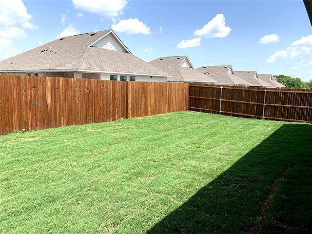 Building Photo - 513 Peel St