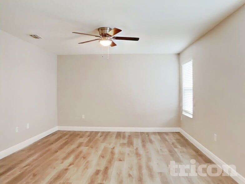 Building Photo - 7105 Feather Wood Dr