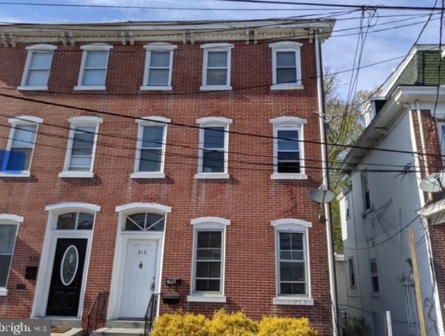 Building Photo - 313 E Broad St