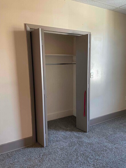 Building Photo - 218 State St