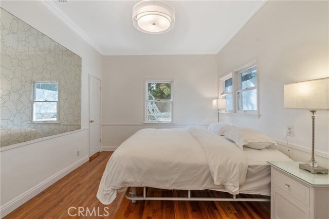 Building Photo - 1325 E Altadena Dr