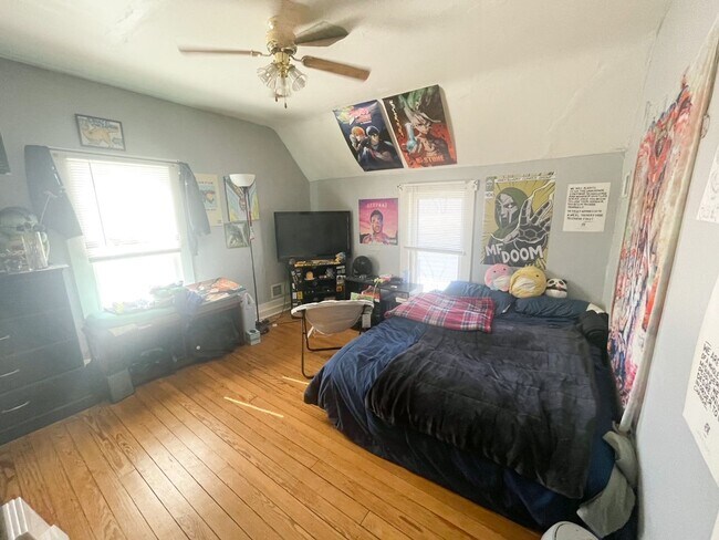 Building Photo - Italian Estates Property Management