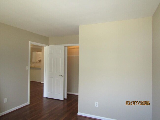 Building Photo - 7700 Porcher Dr