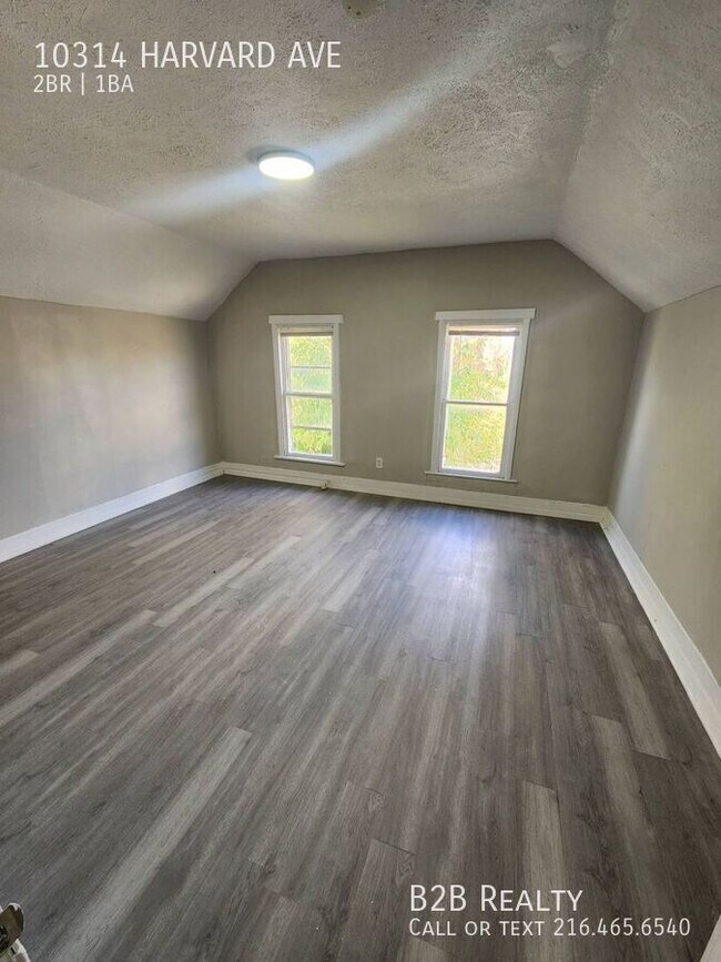 Building Photo - 10314 Harvard Ave