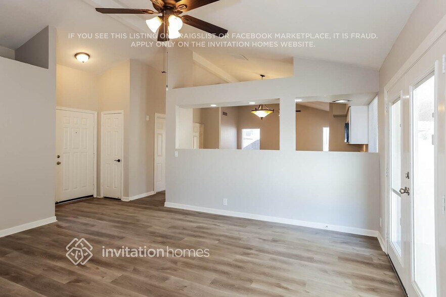 Building Photo - 5657 W Mescal St