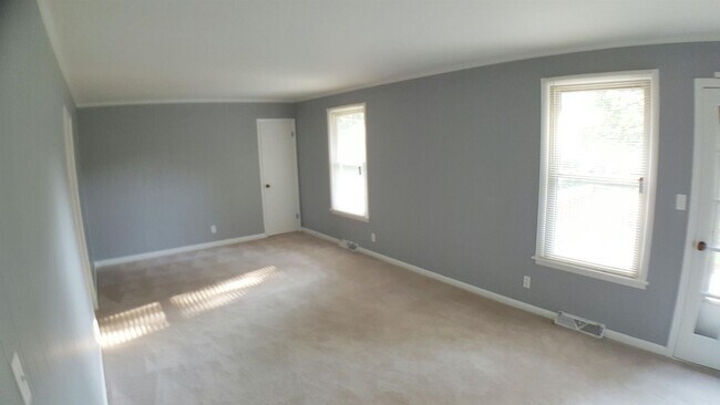 Building Photo - 521 Aurelia Lynn Dr