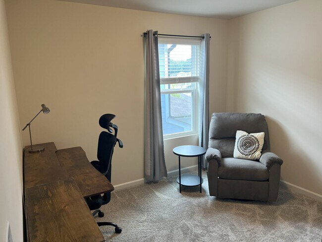 Building Photo - GREAT 3 bedroom 2.5 bath HOME IN WENDELL!
