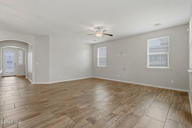 Building Photo - 4717 Christian Azcarate St