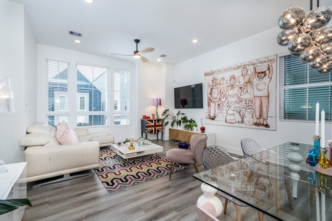 Building Photo - 8324 Springwood Cyn Ln