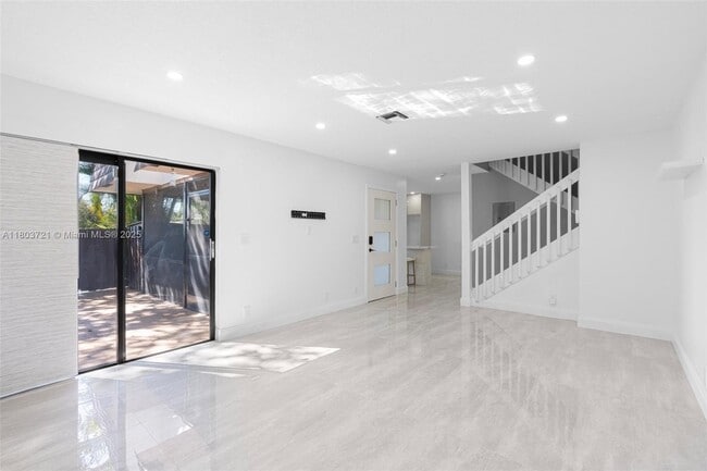 Building Photo - 2622 NW 99th Ave