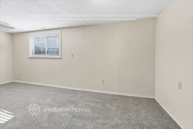 Building Photo - 7210 Shavano Ct