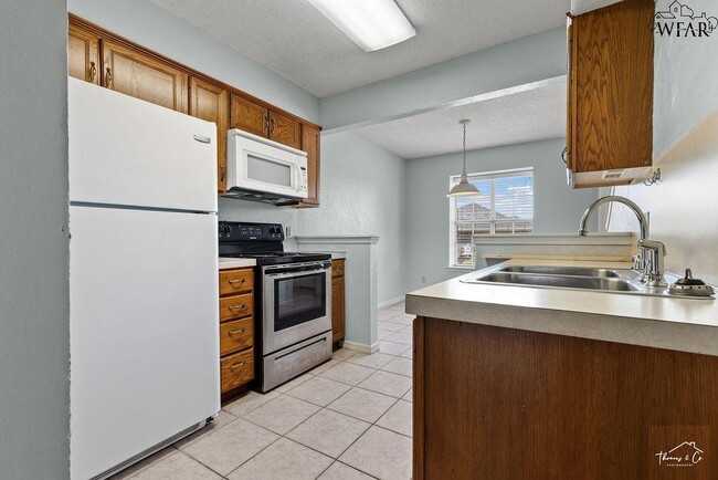 Building Photo - 4705 Eldorado Dr