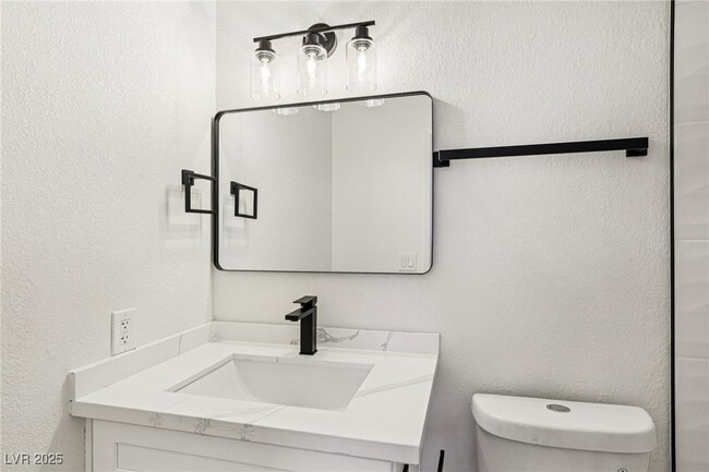 Building Photo - 2414 Paradise Village Way