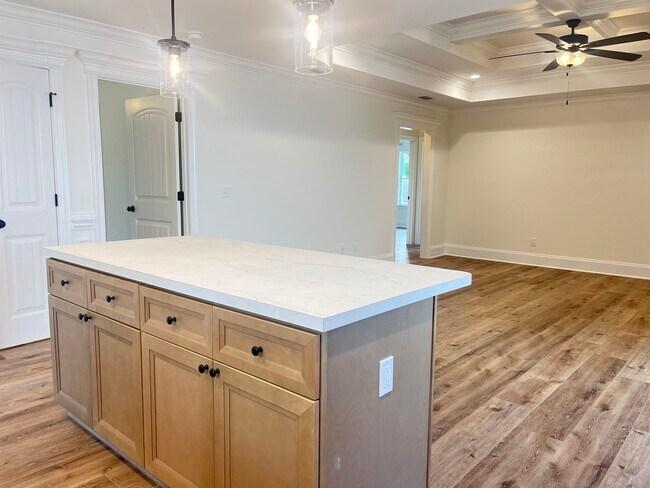 Building Photo - 31 Klickitat Dr