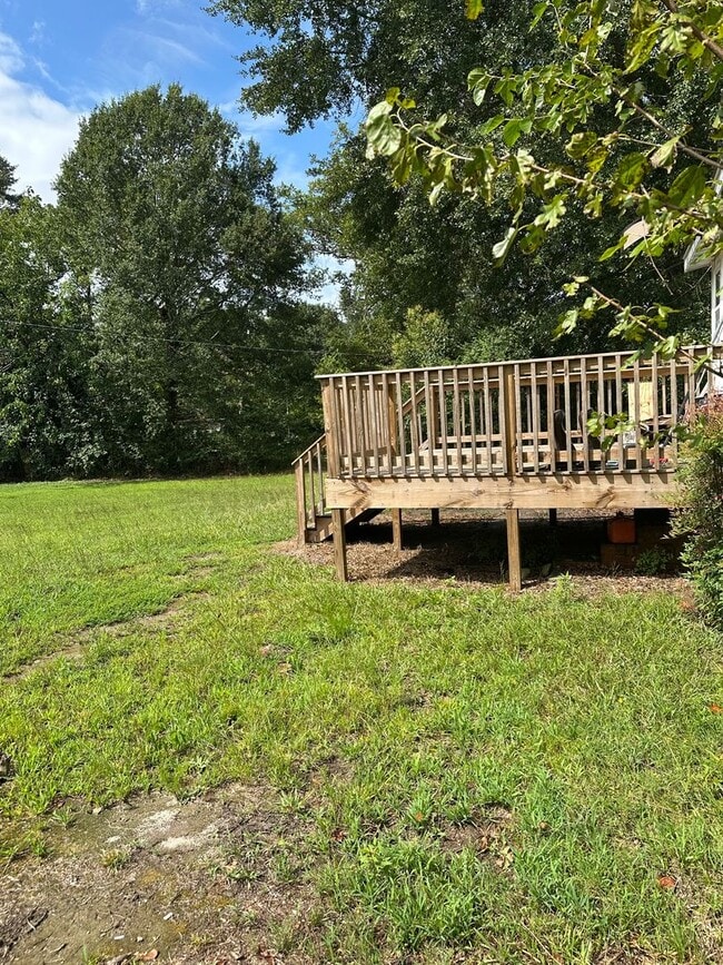 Building Photo - 2 Bedroom 1 Bath Home In Greenville !Home ...