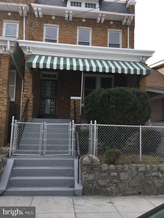 Building Photo - 1335 T St SE