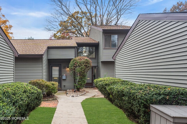 Primary Photo - 30 Berkshire Ct