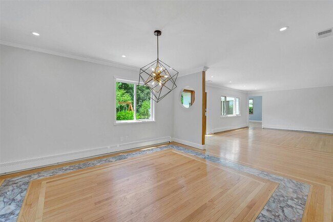 Building Photo - 77 Greenwood Ln