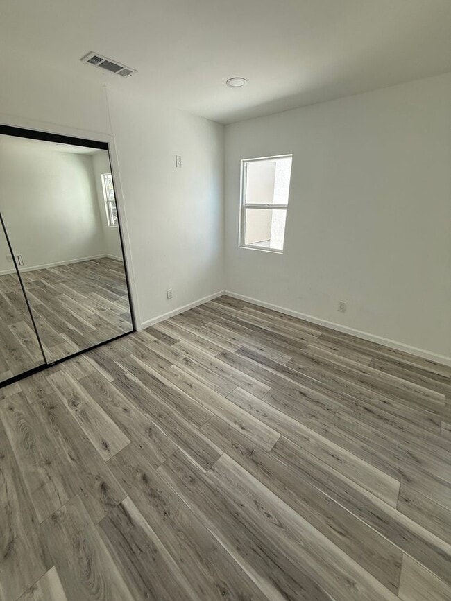 Building Photo - 10214 O'Melveny Ave