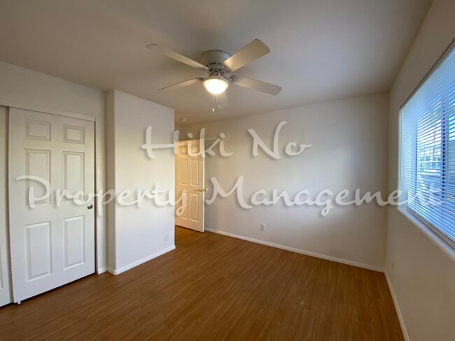 Building Photo - 75-6081 ALII DR, Apt D103