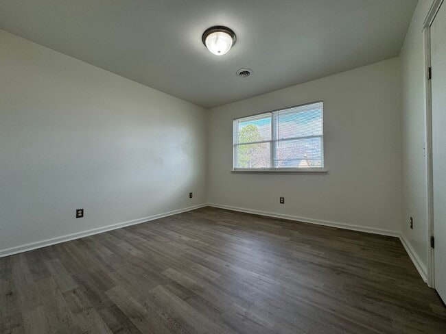 Building Photo - ***1802 S. 14th Place***