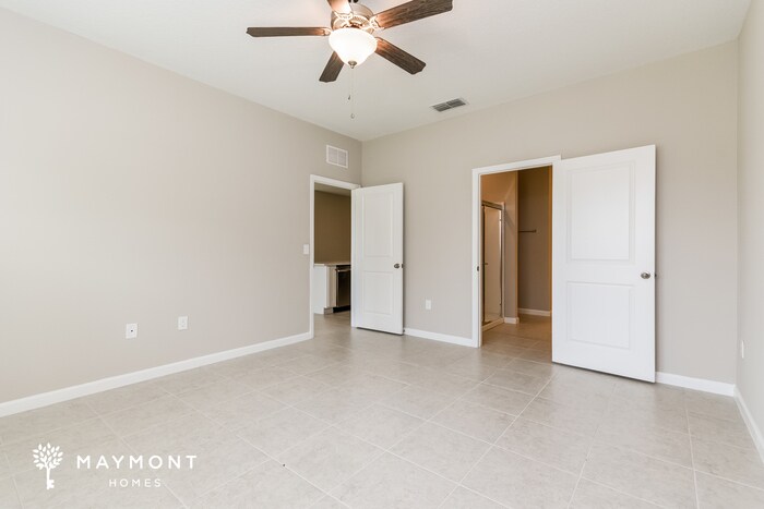 Building Photo - 300 Kenilworth Dr