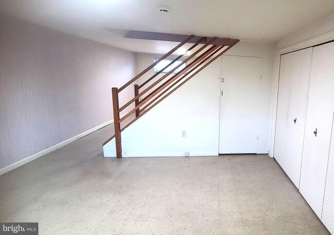 Building Photo - 934 Regina Dr