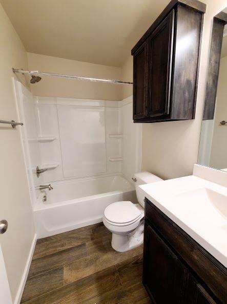 Building Photo - 8713 Thera Dr