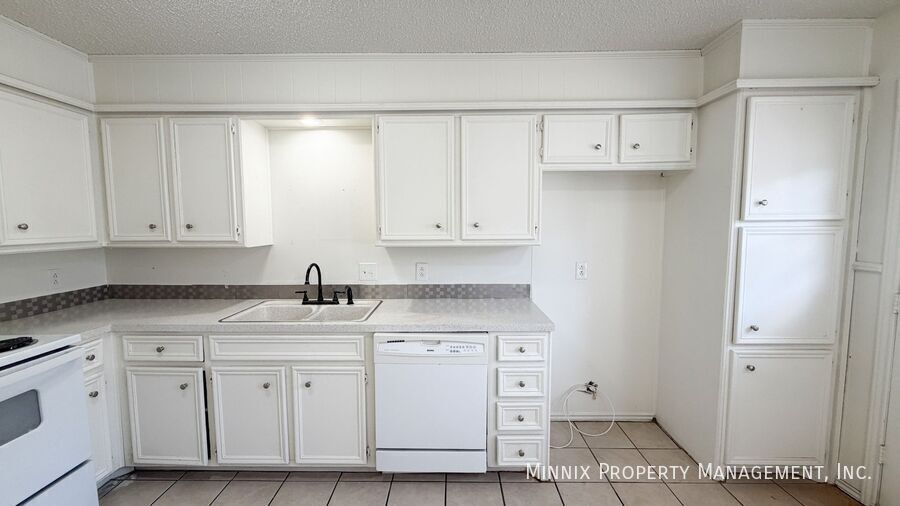 Building Photo - 5716 Brownfield Dr