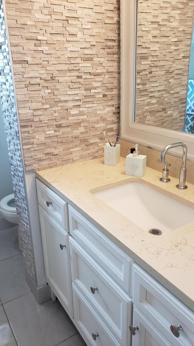 Building Photo - 3755 Via Poinciana