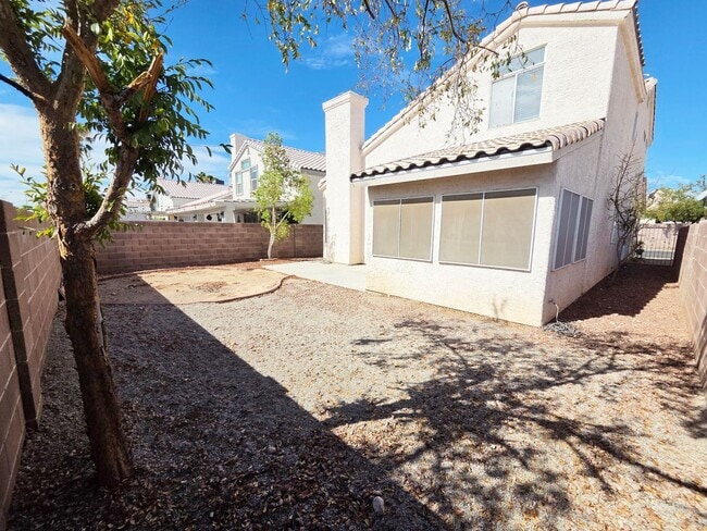 Building Photo - 1724 Leaning Pine Way