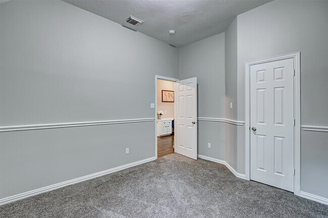 Building Photo - 18207 Red Eagle Ct