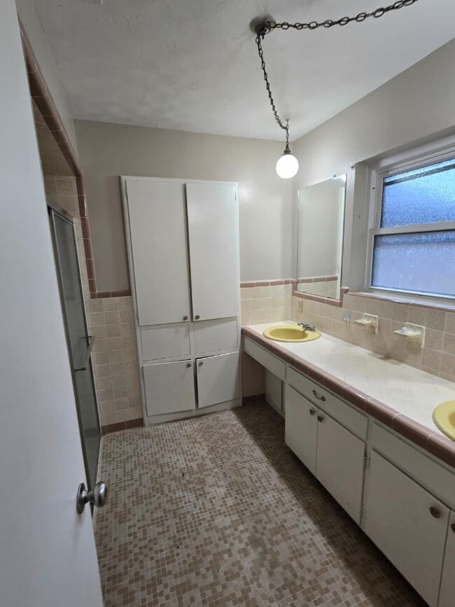 Building Photo - 7210 Headlee Rd