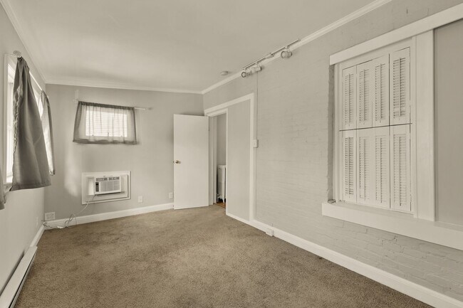 Building Photo - 1710 37th St NW