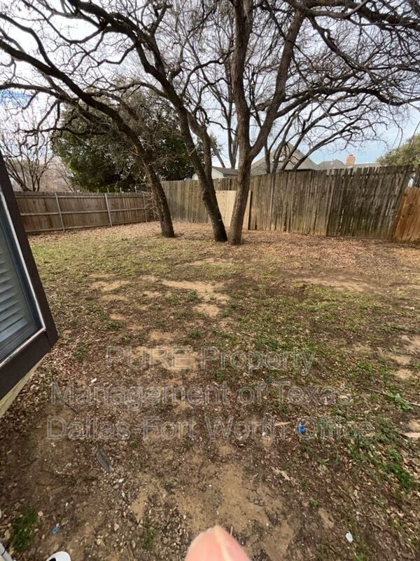 Building Photo - 2316 Summer Oaks Ct