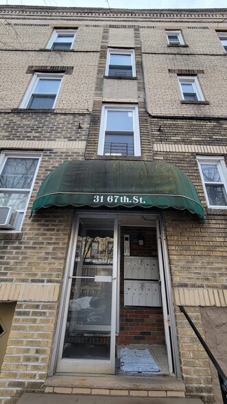 Building Photo - 31 67th St