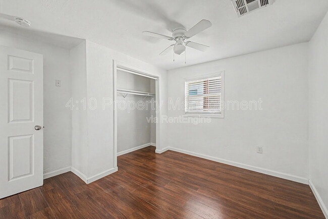 Building Photo - 1117 N 13th St