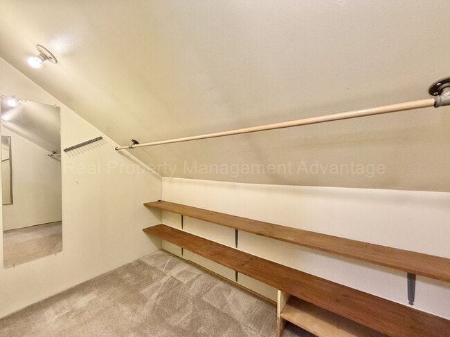 Building Photo - Updated Royal Oak Bungalow Minutes from Downtown