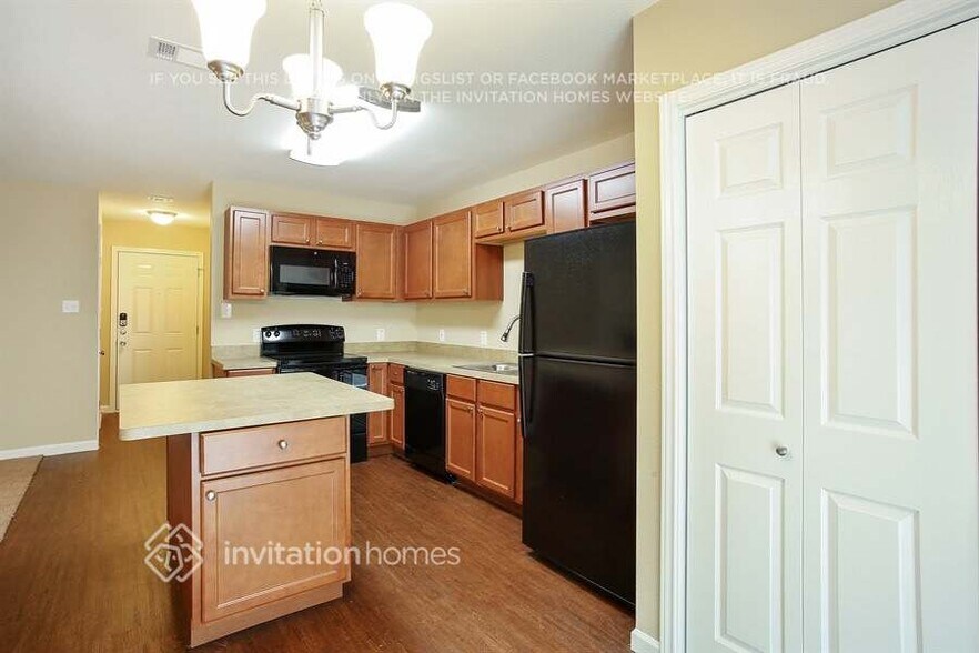 Building Photo - 2308 Tallowood Ct